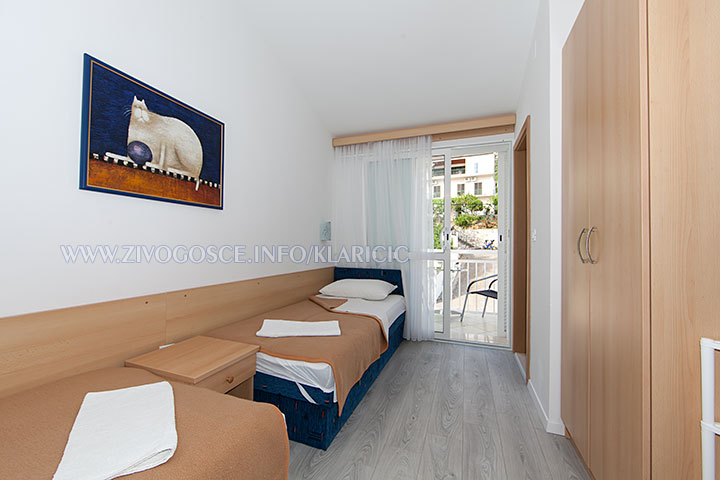 Apartments Haus Klaričić, Živogošće: bedroom