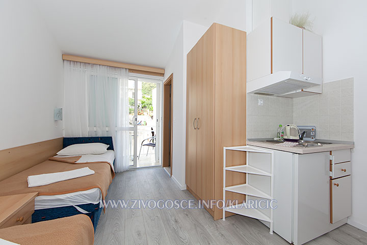 Apartments Haus Klaričić, Živogošće: bedroom
