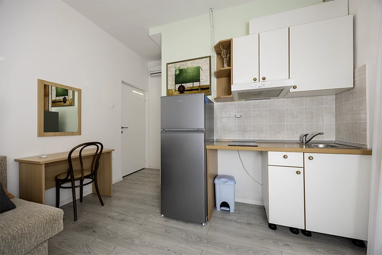 Apartments Haus Klaričić, Živogošće - kitchen