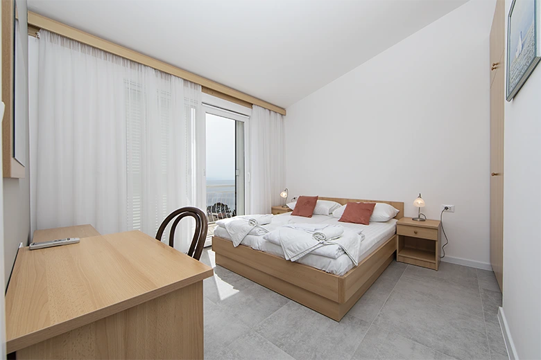 apartments KlariĂ„Ĺ¤iĂ„â€ˇ, ÄąËťivogošĂ„â€ˇe - bedroom