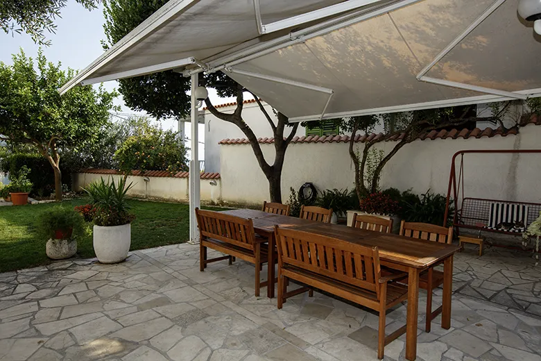 Apartments Haus Klaričić, Živogošće: restaurant