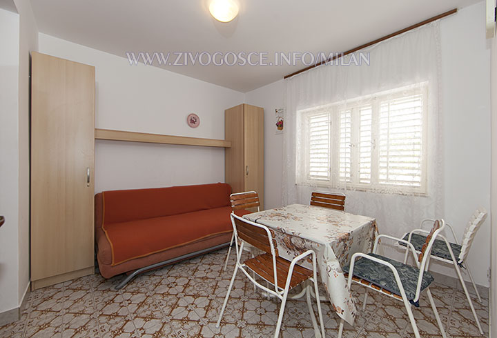 dining room with sofa as additional bed for up to 2 persons